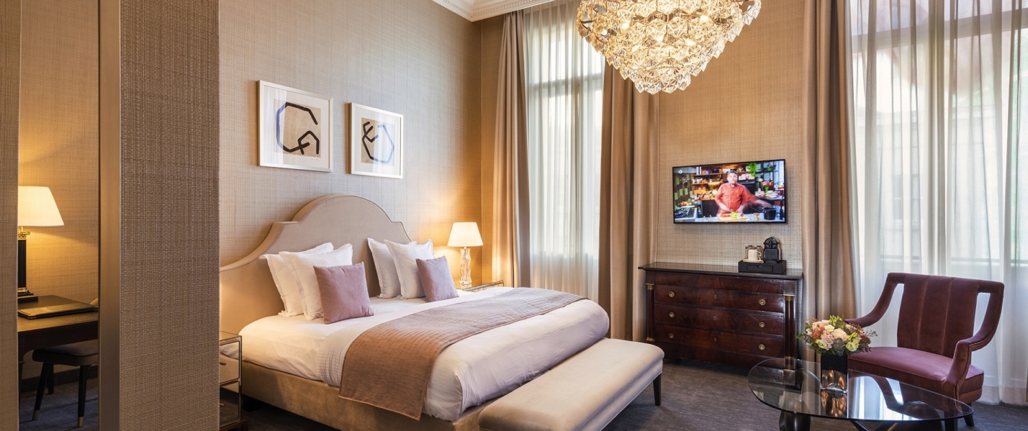 Deluxe heritage room